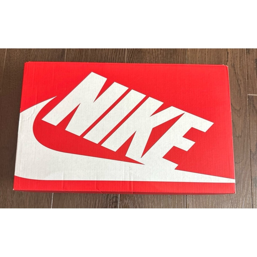 Nike Total 90 empty shoe box